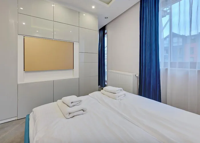 Flatbook - Center Waterlane Island